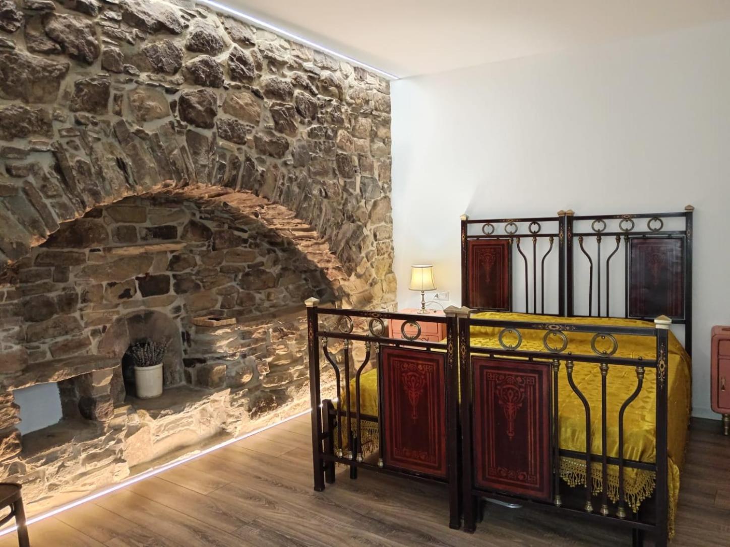 Il Glicine Bed and Breakfast Castelmezzano Exterior foto